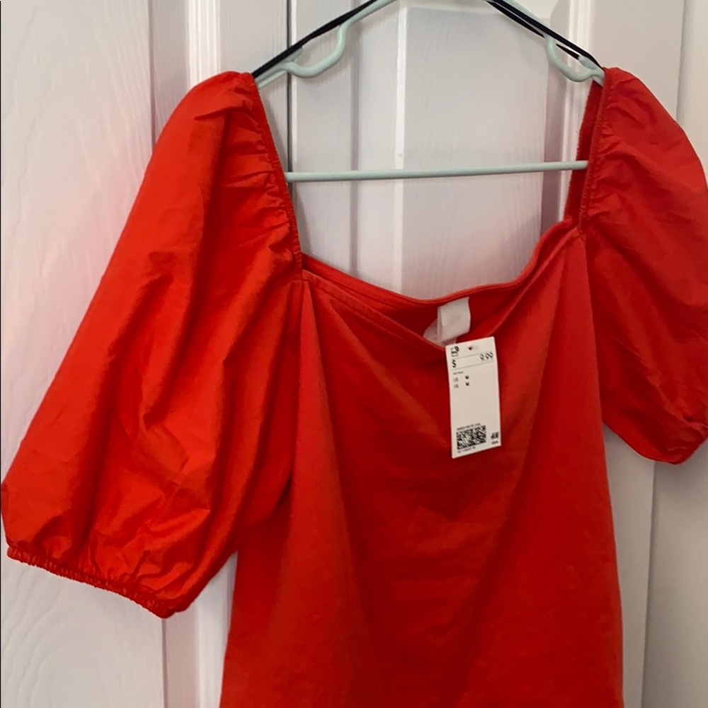 H&M Cropped top. - Picture 2 of 2